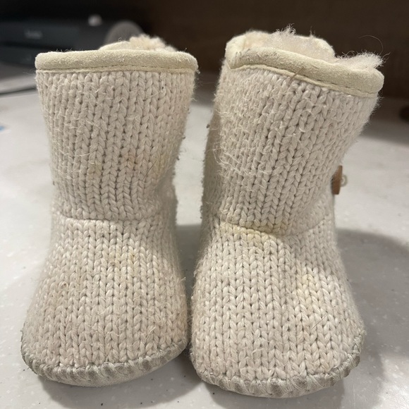 Ugg baby booties - Picture 2 of 6